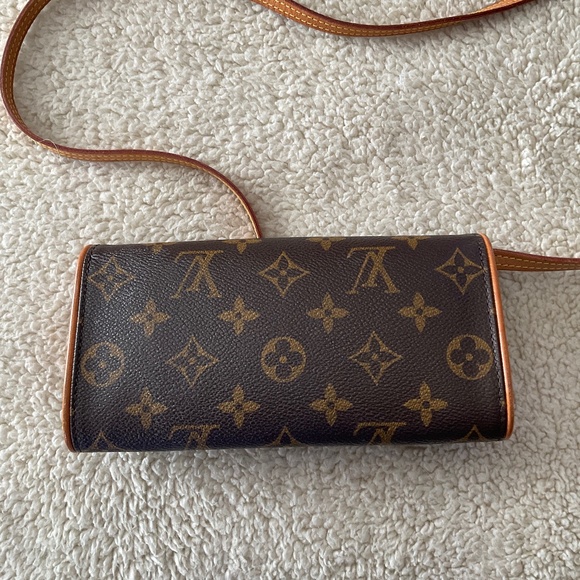 Louis Vuitton Monogram Twin Pochette PM AUTHENTIC EUC - Picture 1 of 6